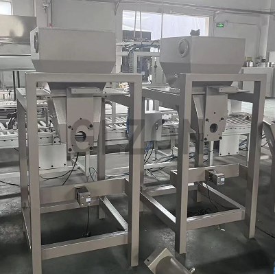 液體灌裝機(jī),稱(chēng)重灌裝機(jī),定量灌裝機(jī) 液體灌裝機(jī),稱(chēng)重灌裝機(jī),定量灌裝機(jī)