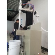 如何確?；めt(yī)藥潤滑油200升灌裝機(jī)的灌裝精度達(dá)到最佳狀態(tài)